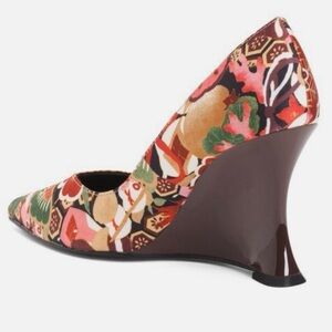 Natori Floral Print Pointed Toe Pumps | Colorful Statement Heels  8 1/2